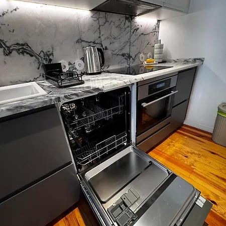 1br Walk Everywhere Apartment